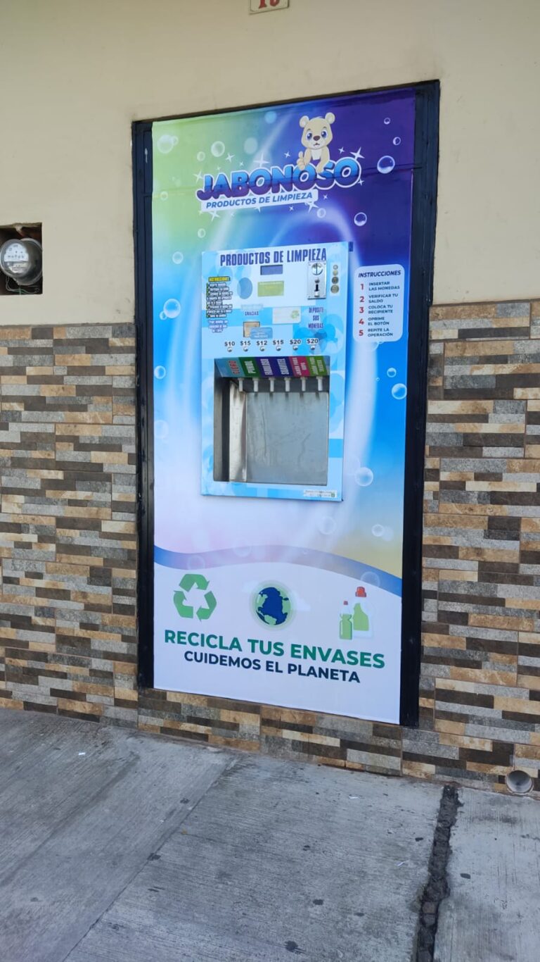 1499 jabonoso productos de limpieza 768x1366