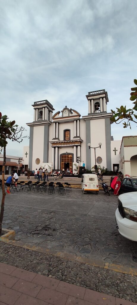 2598 jardin de la libertad de coquimatlan 461x1024