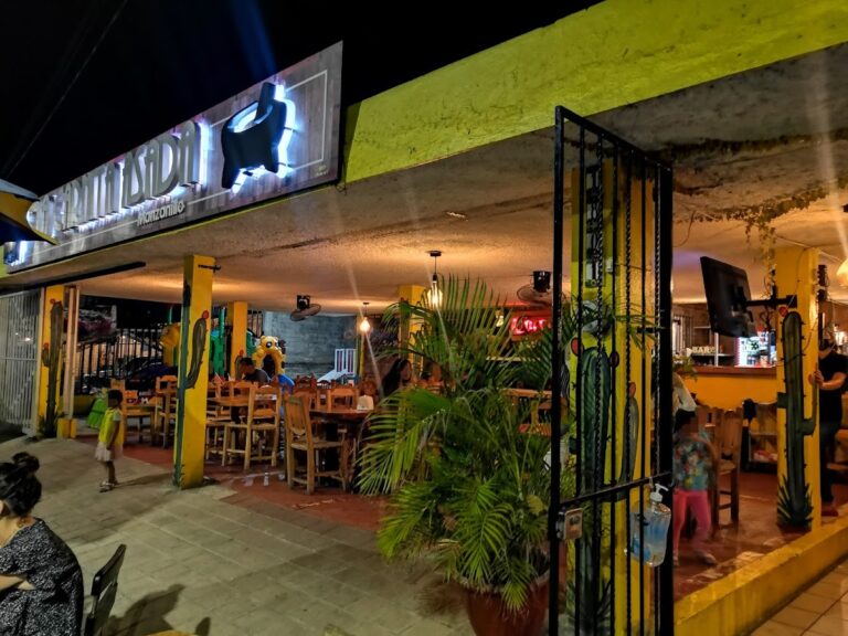 2750 la carnita asada restaurante 768x576