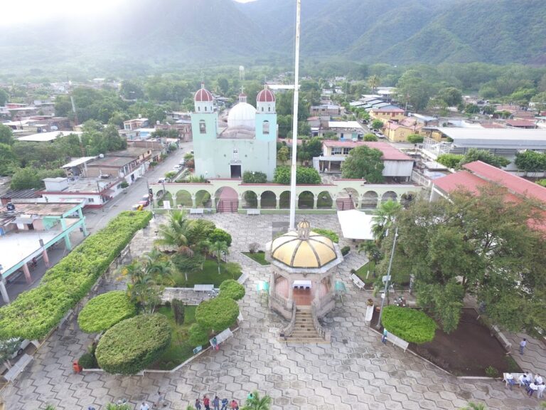 3286 tortas y hamburguesas 8220emma8221 768x576