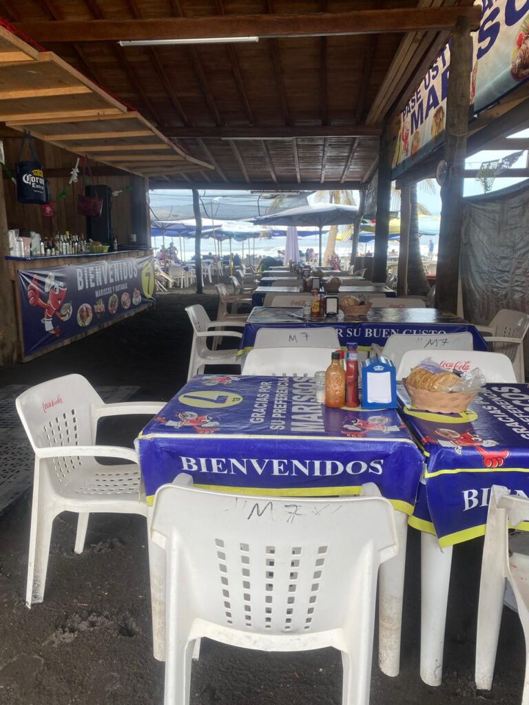 3320 mariscos el 7 768x1024
