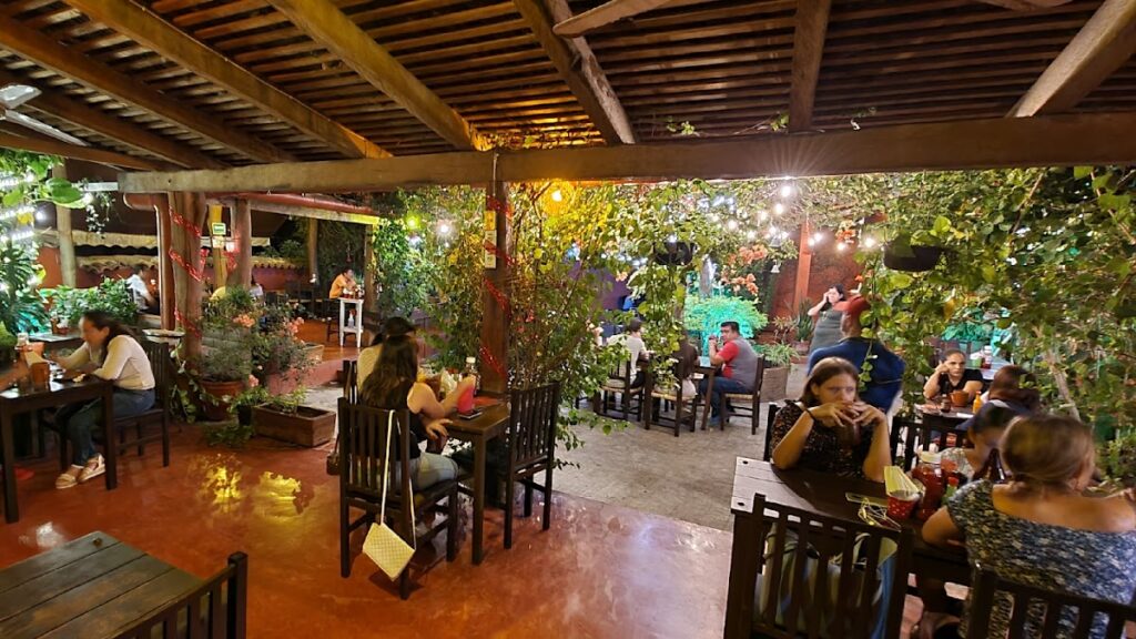 525 adobe pizza comala 1024x576