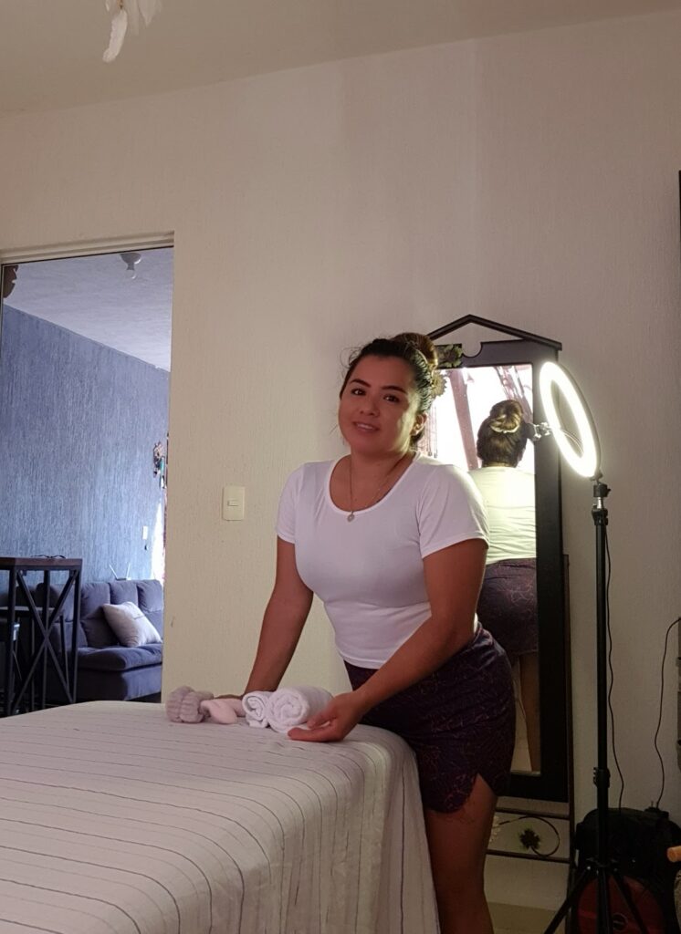 10395 spa barber 1992 746x1024