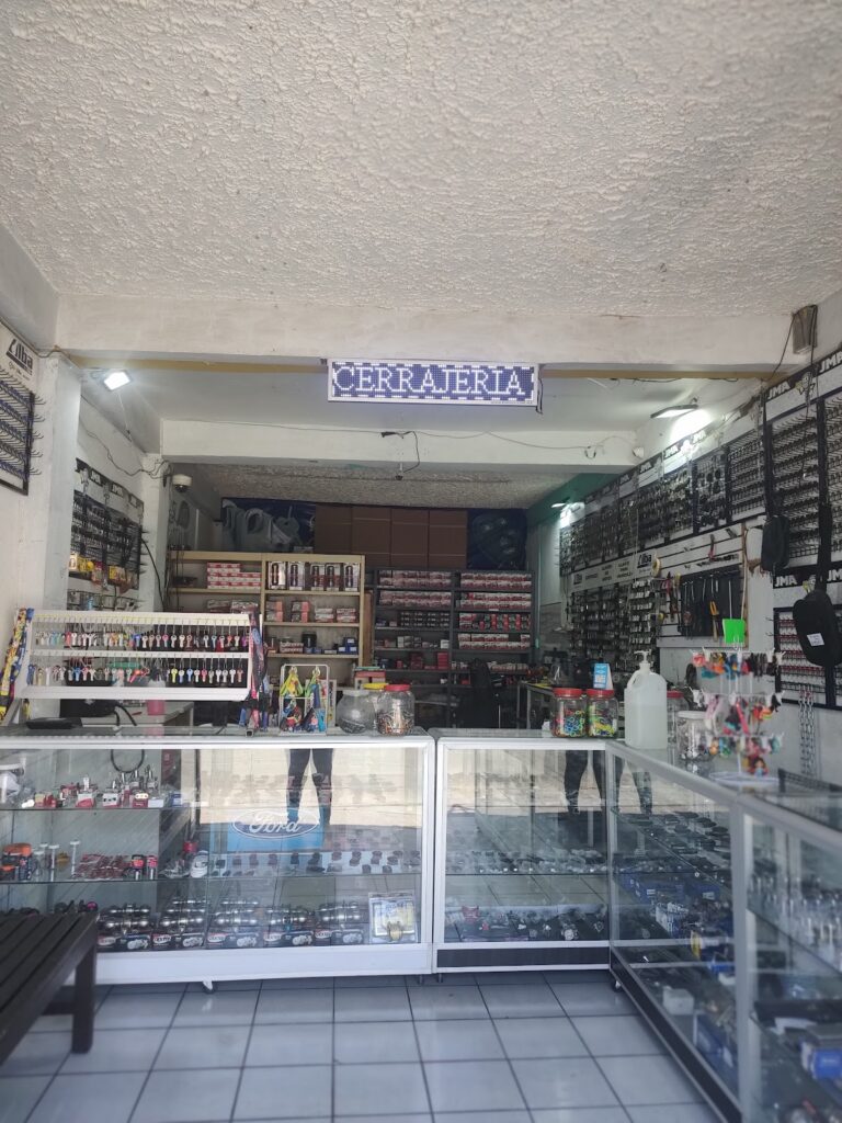 10717 cerrajeria cerramax 768x1024