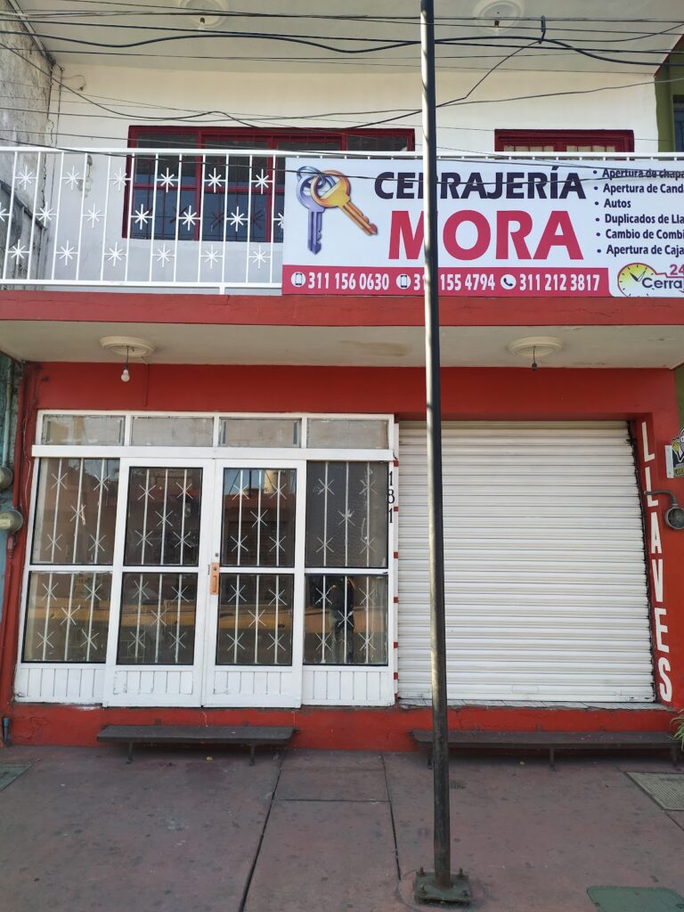 11099 cerrajeria mora 768x1024