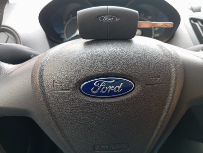 11363 cerrajeria tesoro 768x579