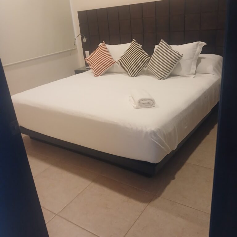 14229 clean master puerto escondido .oaxaca 768x768