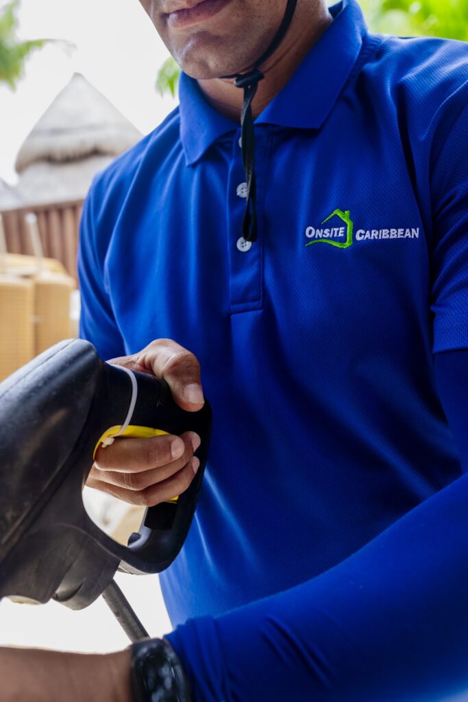 14291 onsite caribbean limpieza y mantenimiento 683x1024