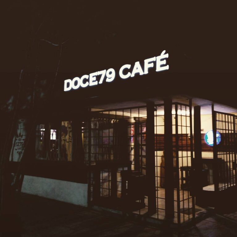 16728 1279 cafe 768x768