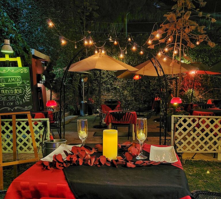 16742 cafe san roman 768x691