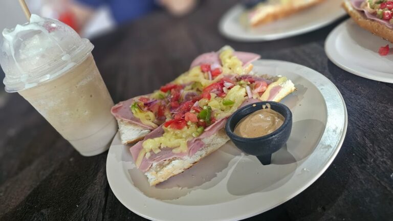 16827 vive cafe 768x432