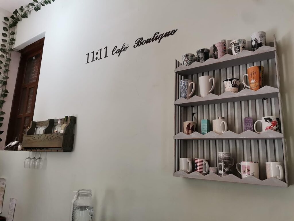 16943 1111 cafe boutique 1024x768