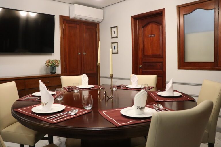 17996 vadiros pastas grill 768x512