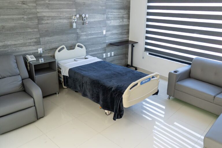 19117 clinica hospital de dios 768x512