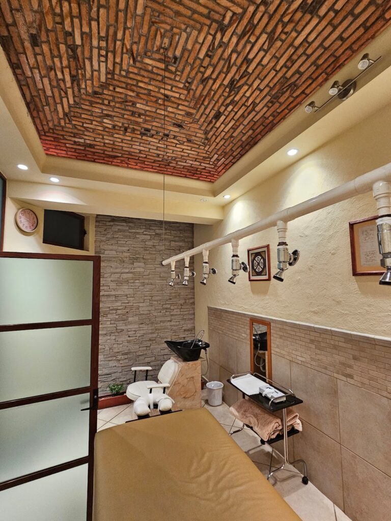 20749 renace spa 768x1024