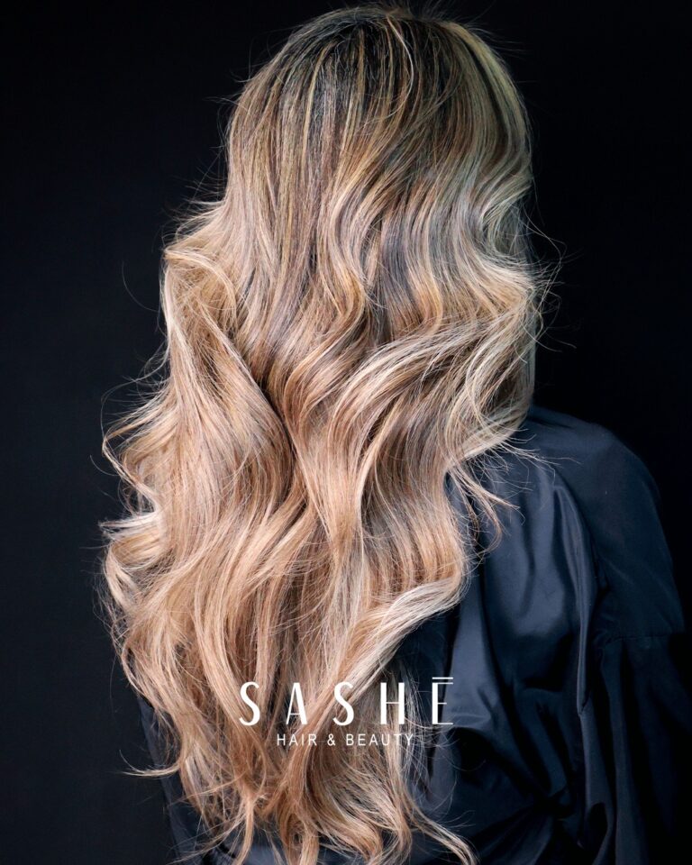 21020 sashe salon de belleza 768x960