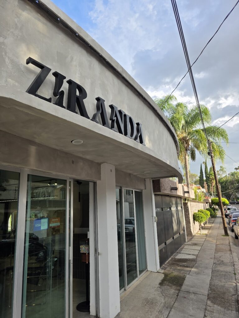 21085 ziranda diseno de imagen 768x1024