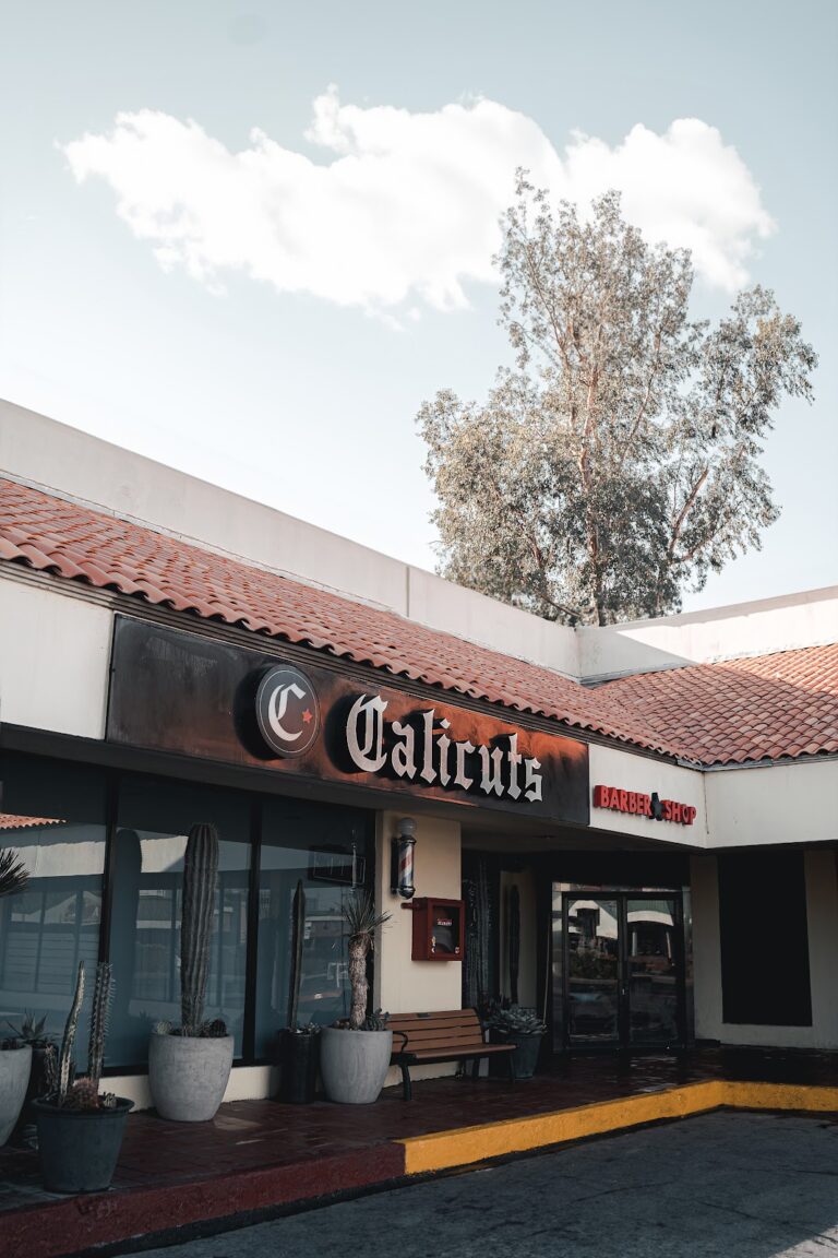 21287 cali cuts barber shop mexicali 768x1152