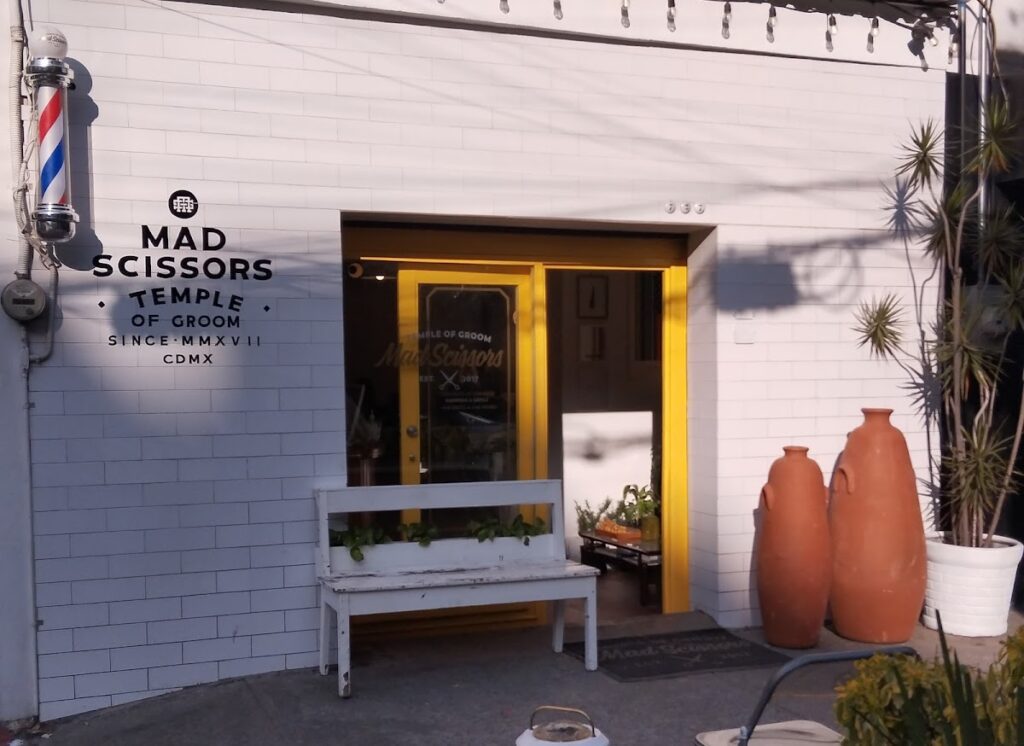 21314 mad scissors temple of groom barberia 1024x746