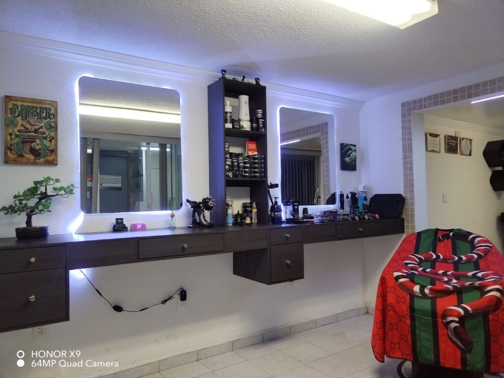 21516 mr 76 barbershop 1024x768