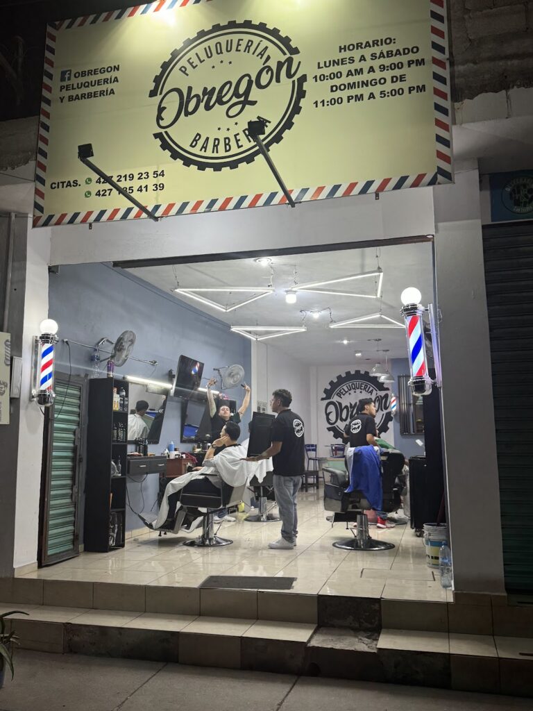 21559 obregon peluqueria y barberia 768x1024