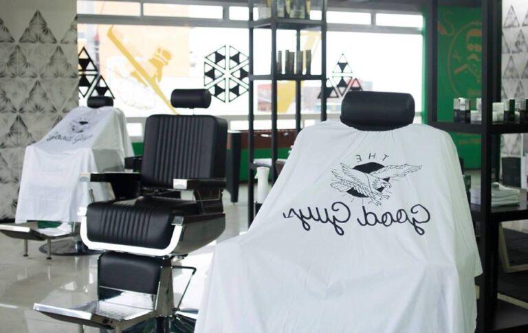 21667 don porfirio barberia 768x485