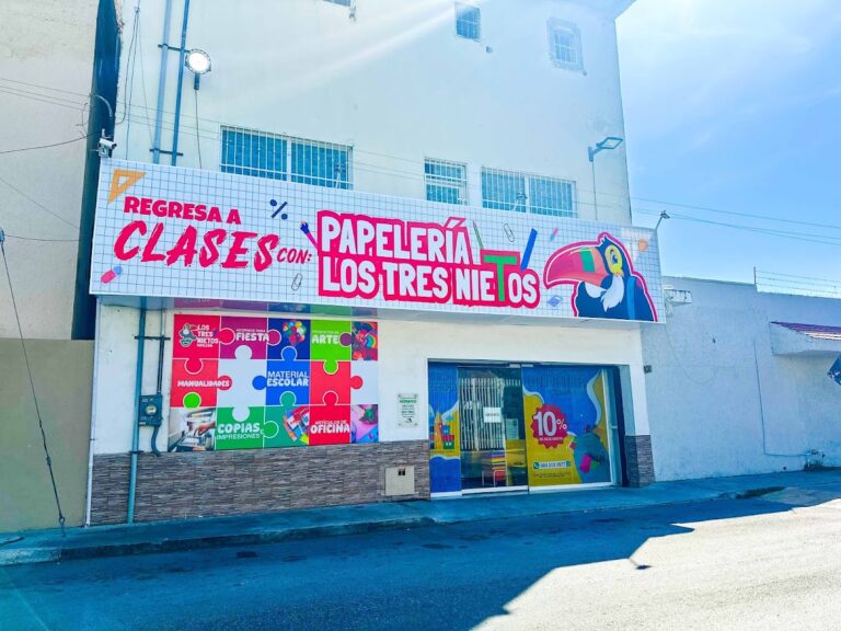 21950 papeleria los tres nietos 768x576