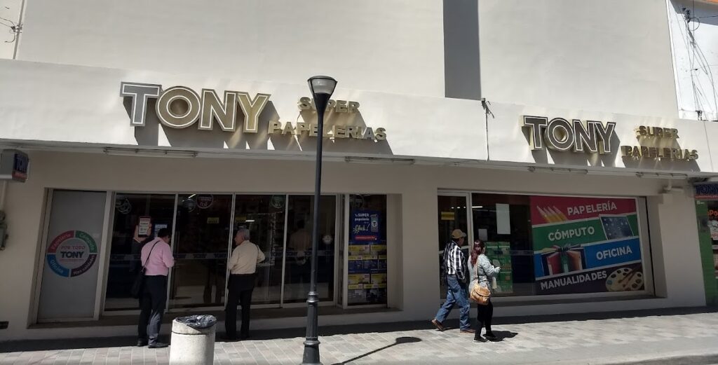 22020 tony superpapelerias 1024x521