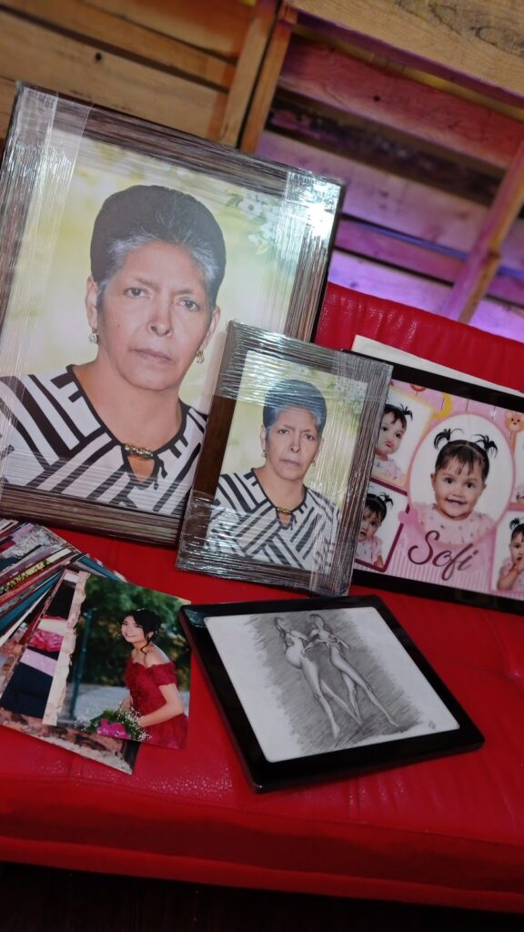 22469 lopez estudio fotografia y enmarcado desde 1935 576x1024