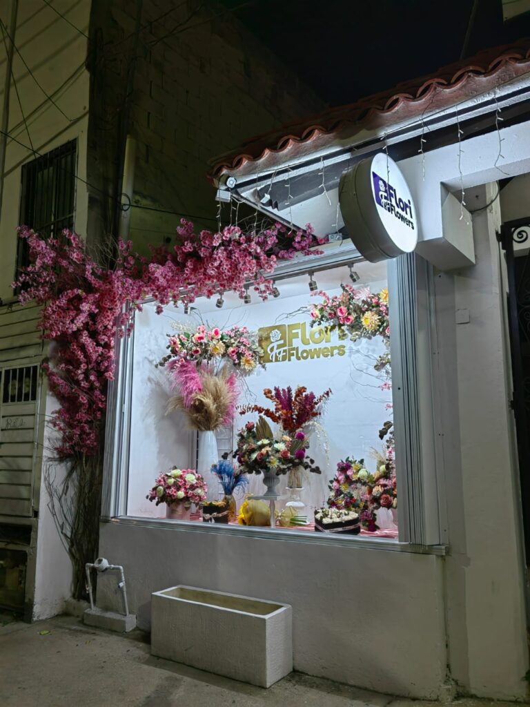 23187 flori flowers playa del carmen 768x1024