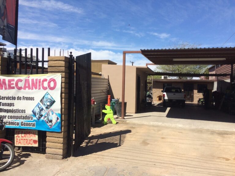 23283 mecanico javier 768x576