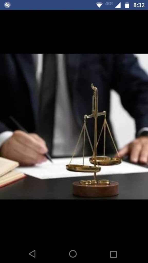 25665 abogado. enrique alejandro chavarria diaz 576x1024