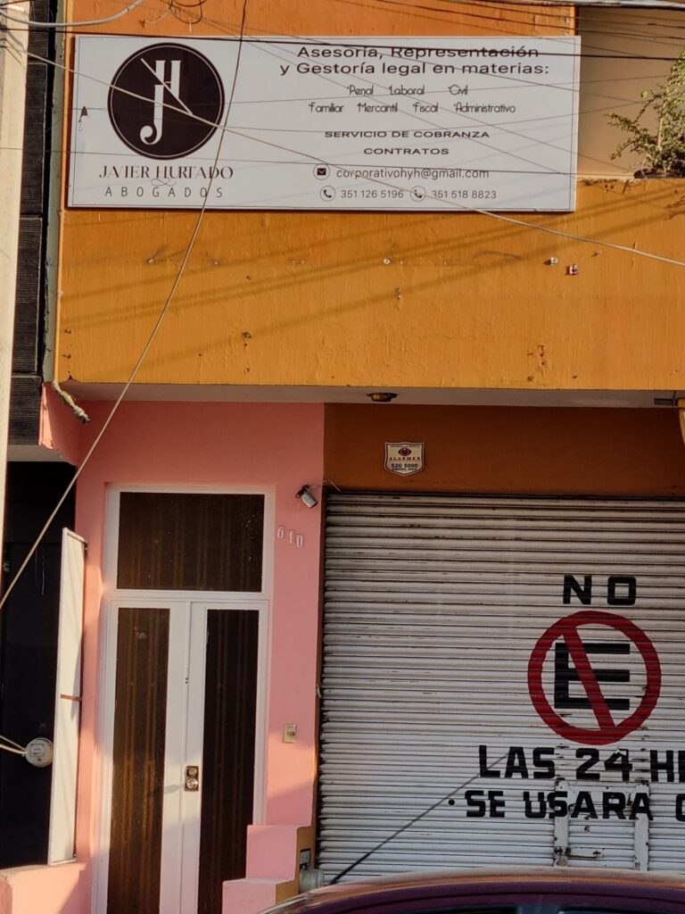 25815 abogados javier hurtado y asociados 768x1024