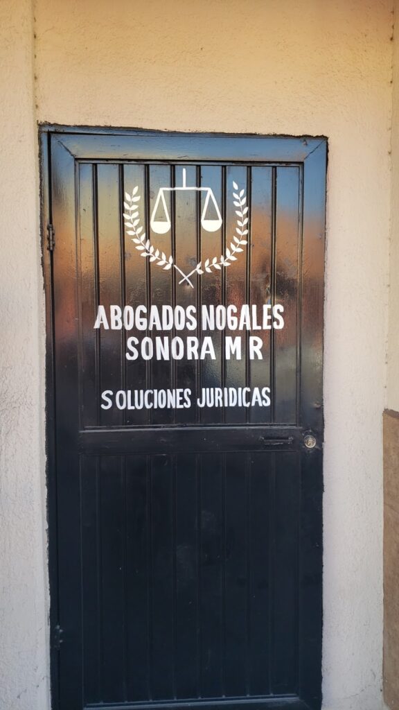 25929 abogados nogales mr 576x1024