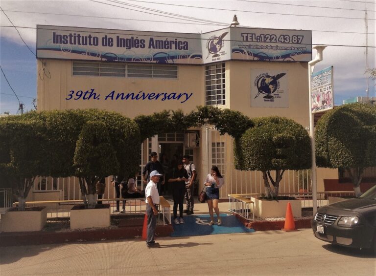 28033 instituto de ingles america 768x565