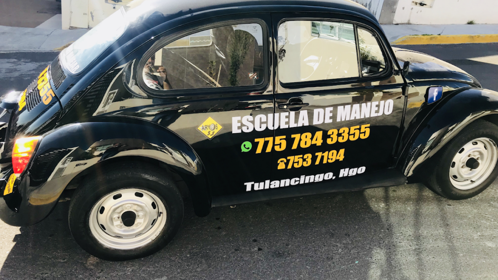 28541 escuela de manejo aryos formando conductores socialmente responsables 1024x576