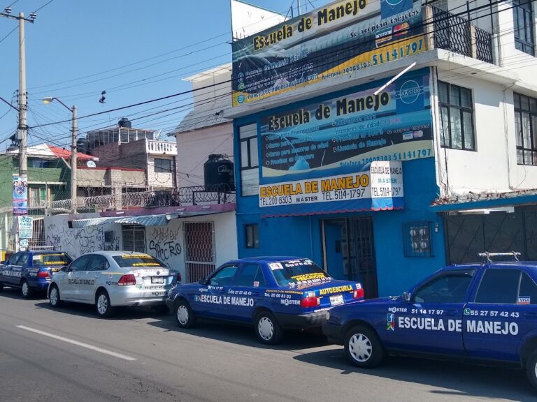 28588 escuela de manejo master 768x576