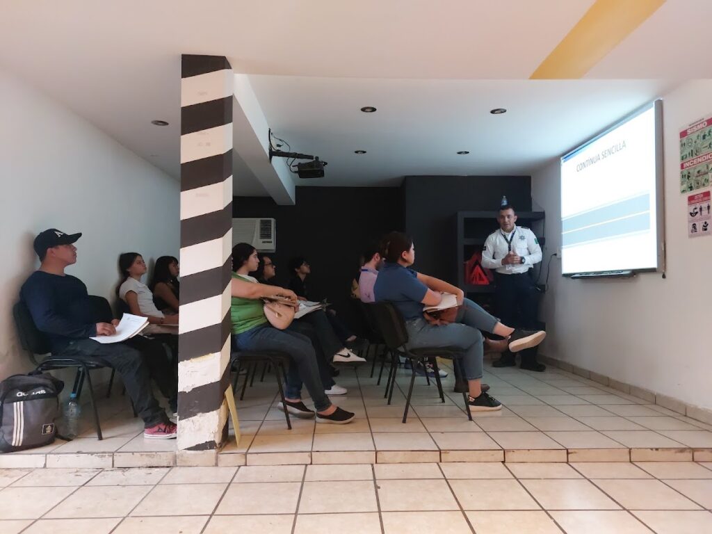 28678 escuela de manejo alto 1024x768