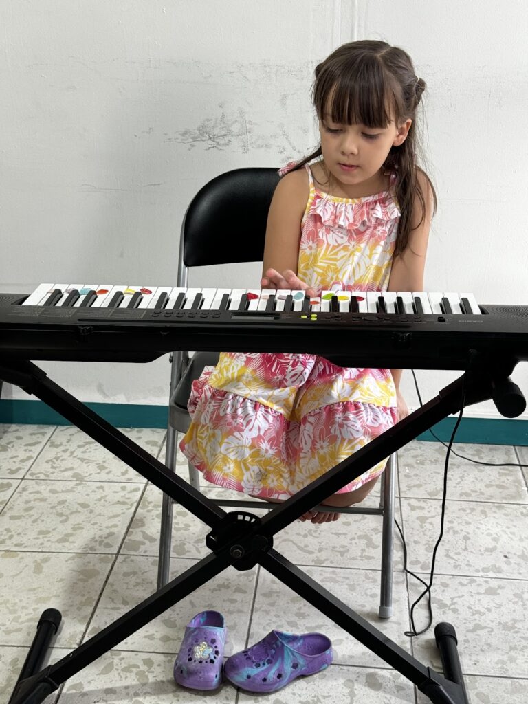 28827 crescendo salamanca 768x1024