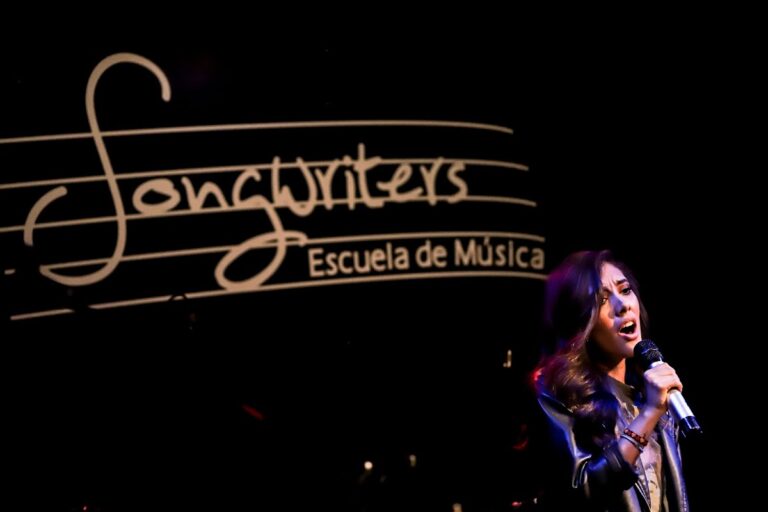 28887 songwriters escuela de musica 768x512