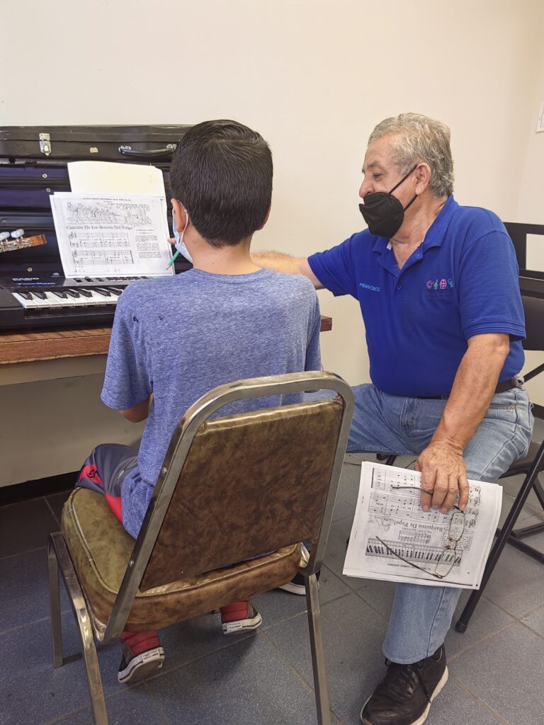 29154 rhapsody academia de arte 768x1024