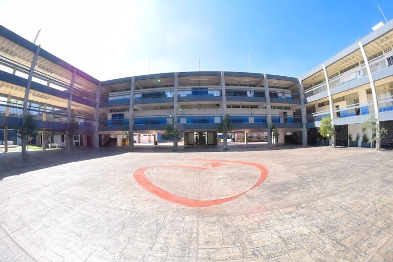 29558 colegio guadalajara sagrado corazon 768x512