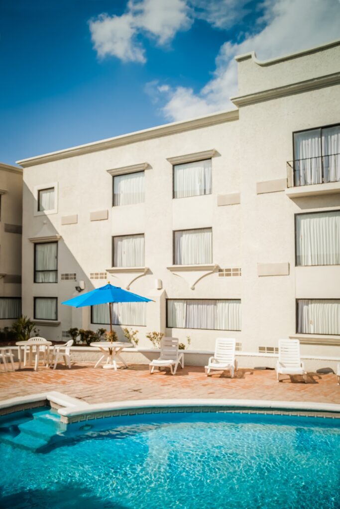 30653 fiesta inn monclova 683x1024