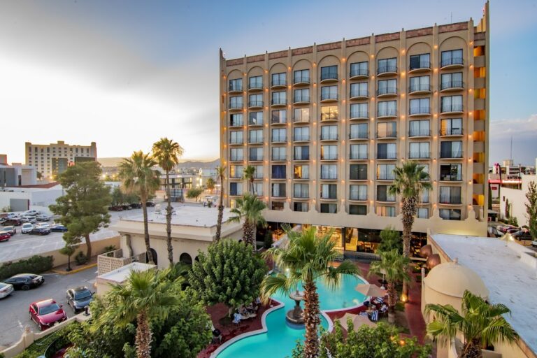 30669 hotel lucerna ciudad juarez 768x512