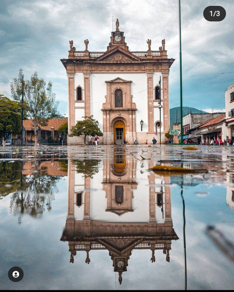 30800 hotel plaza uruapan 768x960