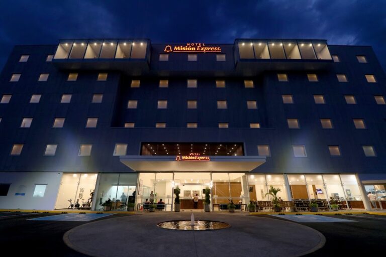 30905 hotel mision express san juan del rio 768x512