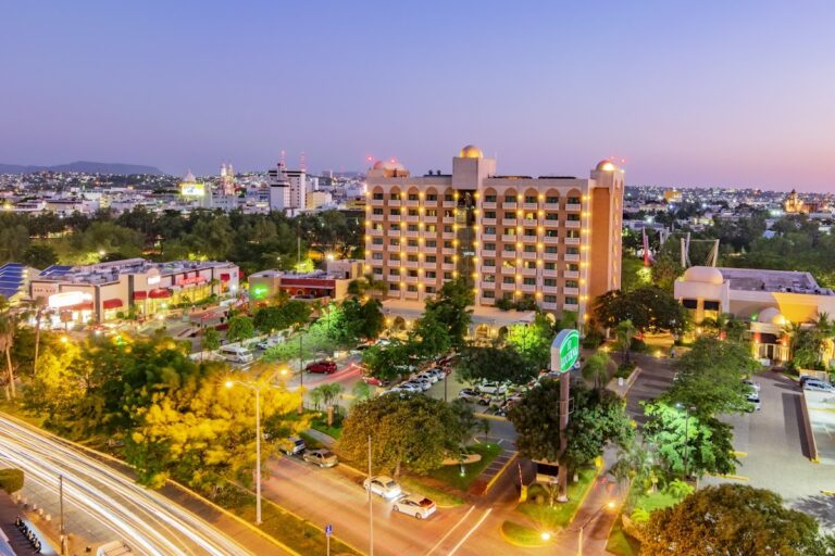 30913 hotel lucerna culiacan 768x512