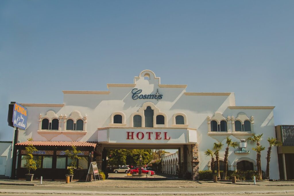 31057 hotel cosmos don carlos 1024x683