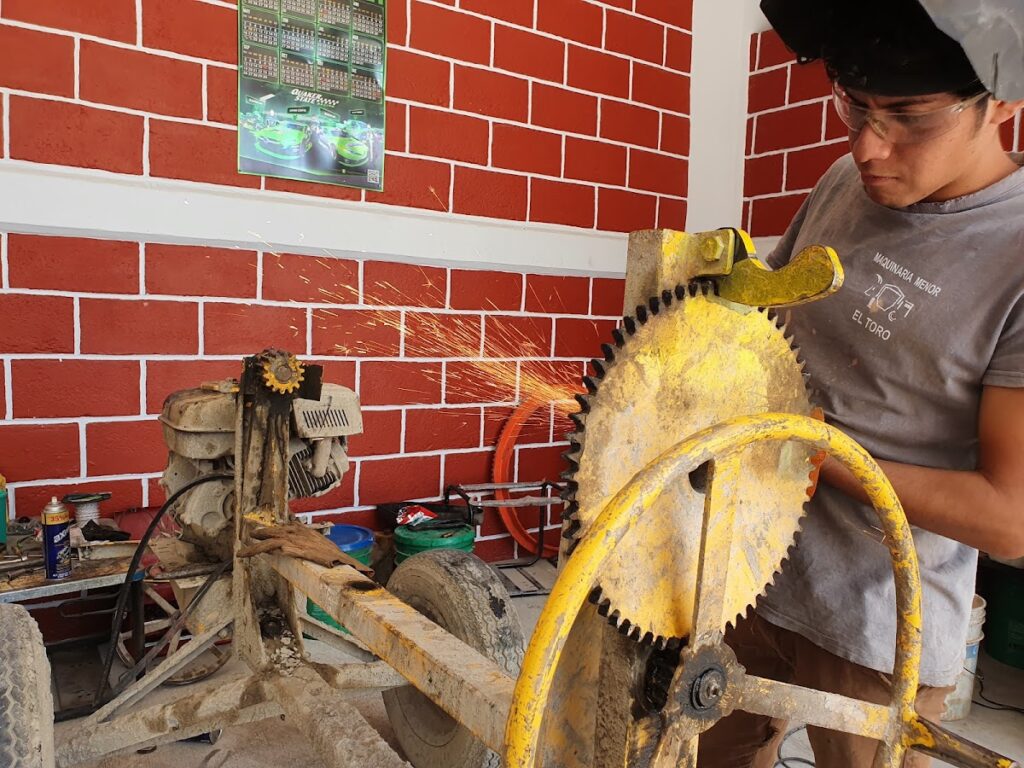 31932 maquinaria menor el toro 1024x768