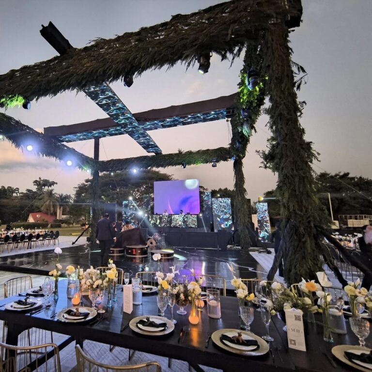 32243 lautrec alto diseno de eventos 768x768